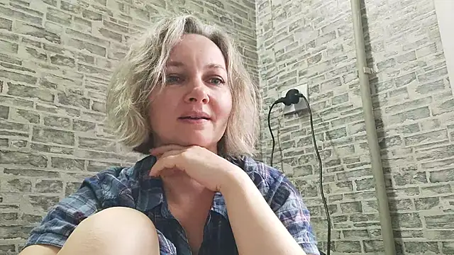 EdithManning online show from January 2025 07:32:02 AM