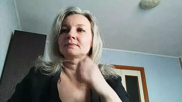 EdithManning online show from March 2026 05:57:01 AM
