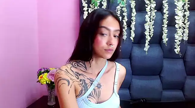 Miaa Thopmson online show from March 2025 09:59:01 PM