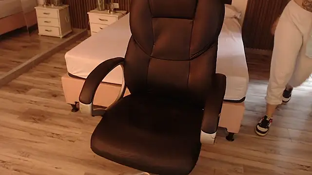 Sam mansson66 online show from September 2025 01:44:02 PM