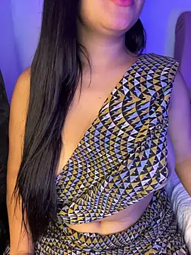 Snapshot of shara_queen1 chatting on May 2026 04:07:02 AM shara queen1 online show from May 2026 04:07:02 AM