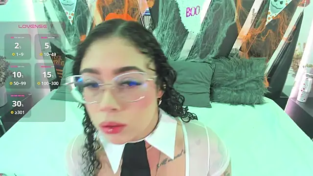 Snapshot of antonelllepiercee chatting on October 2025 11:36:01 AM antonelllepiercee online show from October 2025 11:36:01 AM