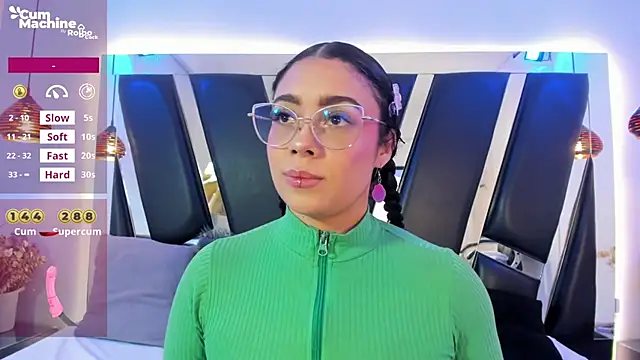 Snapshot of antonelllepiercee chatting on November 2025 11:31:01 AM antonelllepiercee online show from November 2025 11:31:01 AM