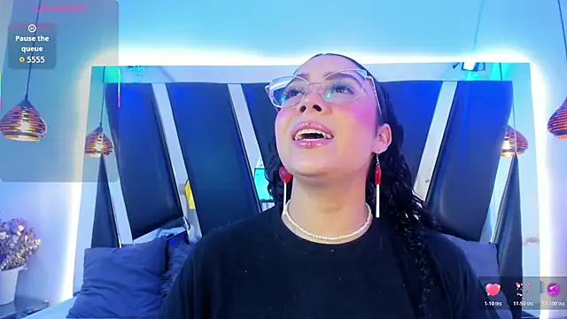 Snapshot of antonelllepiercee chatting on November 2025 11:11:01 AM antonelllepiercee online show from November 2025 11:11:01 AM