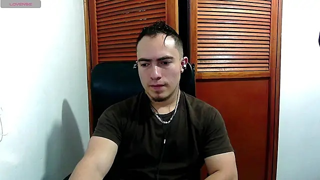 Snapshot of dragon1006 chatting on May 2026 09:22:02 PM dragon1006 online show from May 2026 09:22:02 PM