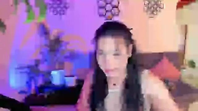 Snapshot of linda_zaam83866 chatting on July 2026 05:33:02 PM linda zaam83866 online show from July 2026 05:33:02 PM