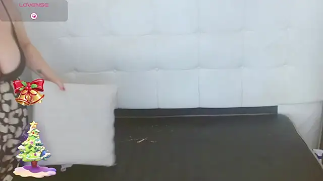 Candy and Jh0n online show from December 2025 02:31:01 AM