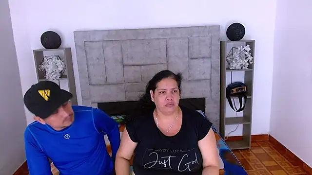 Candy and Jh0n online show from February 2026 07:53:02 PM