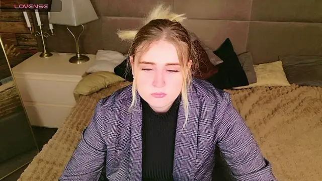 KarenLong online show from December 2024 09:07:02 AM