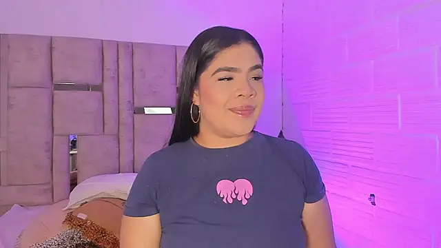 EmmaBecket2 online show from October 2025 04:46:02 AM