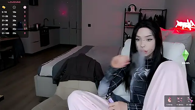 Tanya M online show from April 2026 06:38:02 PM