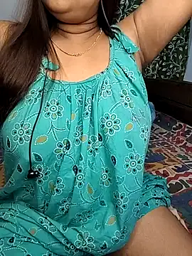 Hottyalia online show from October 2025 12:09:01 AM