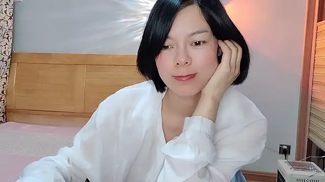 Snapshot of Linda-LL chatting on January 2025 08:34:02 AM Linda-LL online show from January 2025 08:34:02 AM