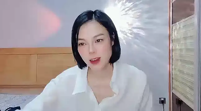 Snapshot of Linda-LL chatting on January 2025 02:23:01 PM Linda-LL online show from January 2025 02:23:01 PM