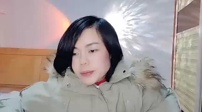 Snapshot of Linda-LL chatting on January 2025 11:41:01 AM Linda-LL online show from January 2025 11:41:01 AM