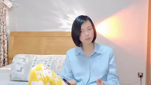 Snapshot of Linda-LL chatting on February 2025 10:54:02 AM Linda-LL online show from February 2025 10:54:02 AM