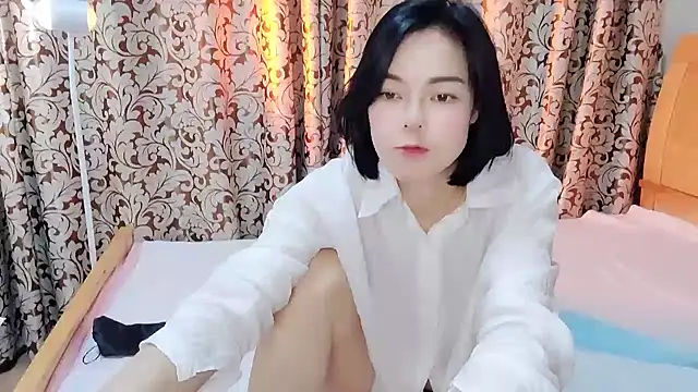 Snapshot of Linda-LL chatting on February 2025 05:47:01 AM Linda-LL online show from February 2025 05:47:01 AM