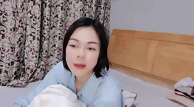 Snapshot of Linda-LL chatting on February 2025 05:55:01 AM Linda-LL online show from February 2025 05:55:01 AM