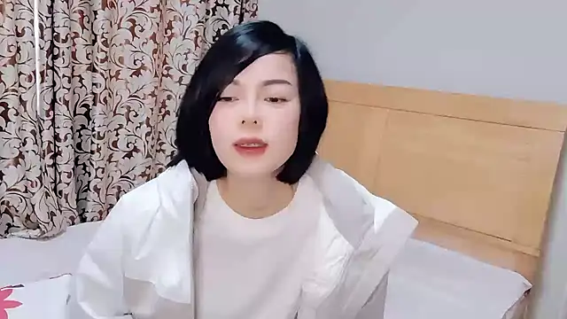 Snapshot of Linda-LL chatting on February 2025 06:07:01 AM Linda-LL online show from February 2025 06:07:01 AM