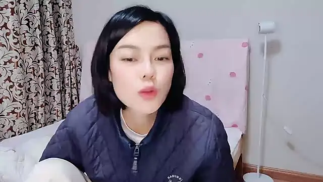 Snapshot of Linda-LL chatting on March 2025 11:40:01 AM Linda-LL online show from March 2025 11:40:01 AM