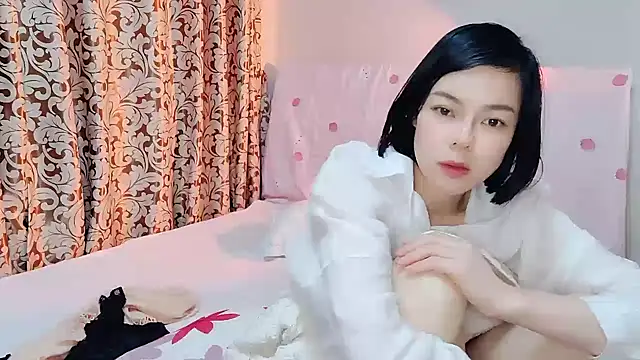 Snapshot of Linda-LL chatting on March 2025 03:19:01 AM Linda-LL online show from March 2025 03:19:01 AM
