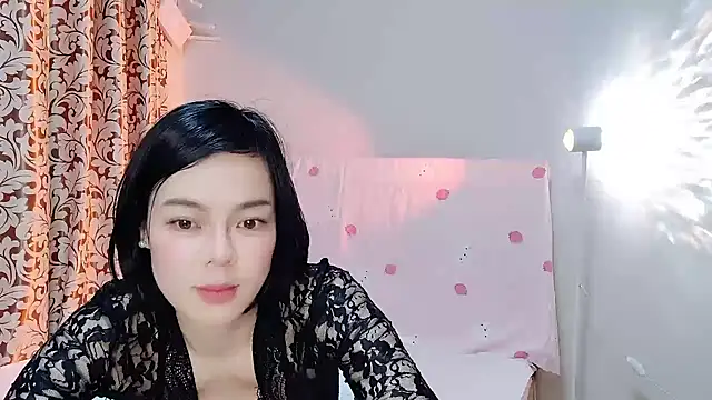 Snapshot of Linda-LL chatting on March 2025 03:02:02 PM Linda-LL online show from March 2025 03:02:02 PM