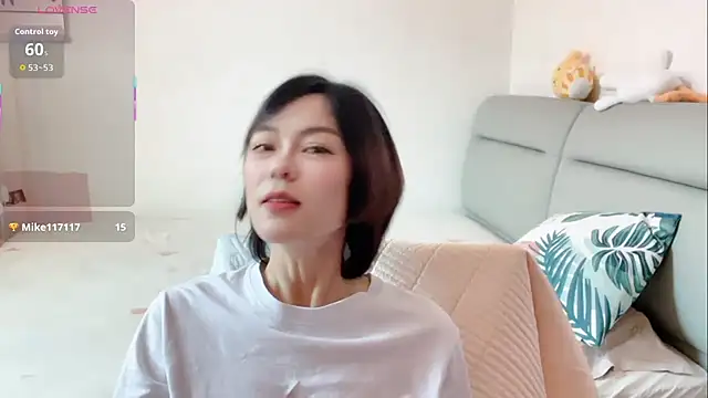 Snapshot of Linda-LL chatting on April 2026 06:49:01 AM Linda-LL online show from April 2026 06:49:01 AM