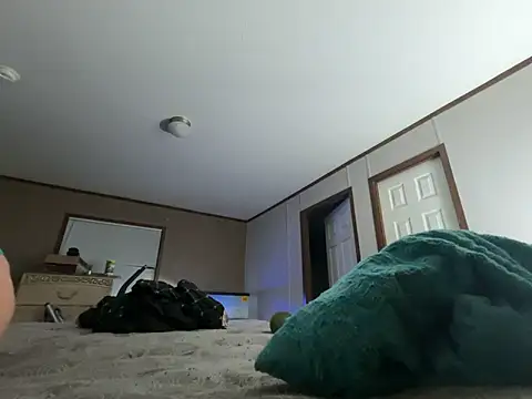 IvanaPlenty online show from October 2025 04:32:01 AM