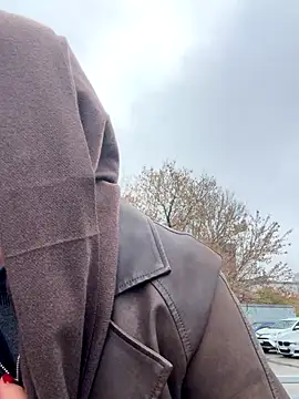 KikiWatson online show from November 2025 07:18:01 AM