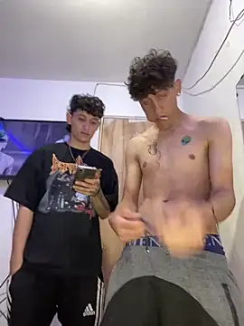 Snapshot of LatinBoysxxx chatting on January 2025 08:40:02 PM LatinBoysxxx online show from January 2025 08:40:02 PM