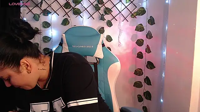 Nika 1  online show from April 2026 01:23:02 AM