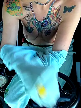 thatonespicychick online show from September 2025 02:00:02 PM