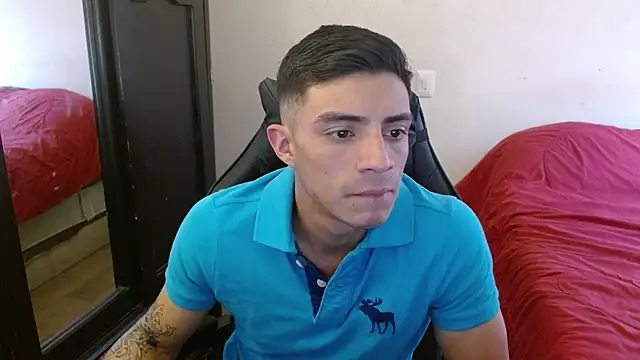 Snapshot of kv___xxx_ chatting on October 2025 05:32:02 PM kv xxx online show from October 2025 05:32:02 PM