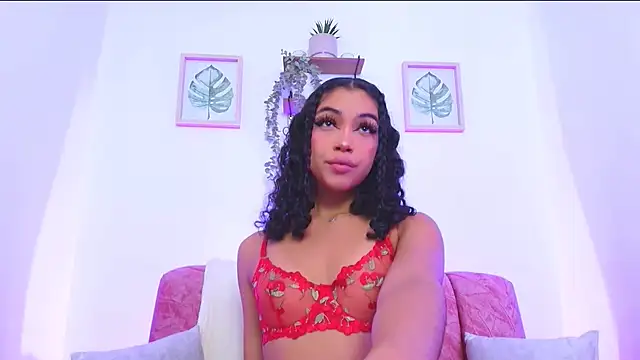 Snapshot of Sara_Jhonson chatting on December 2024 11:02:01 PM Sara Jhonson online show from December 2024 11:02:01 PM