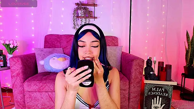Sara Jhonson online show from June 2026 11:35:02 PM