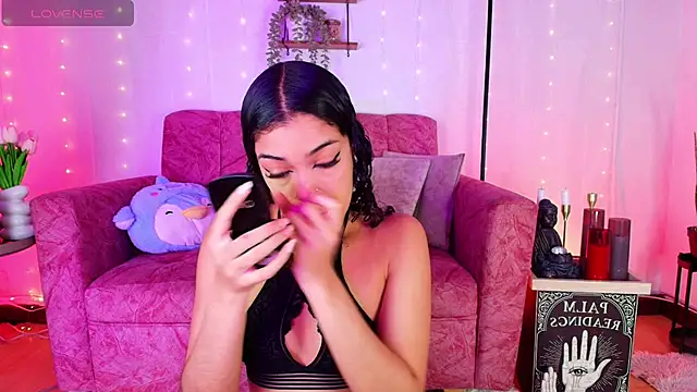 Sara Jhonson online show from July 2026 11:33:02 PM