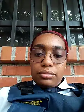 Cinnamon-Skin online show from January 2025 08:21:01 PM