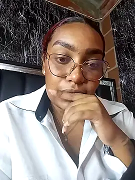 Cinnamon-Skin online show from January 2025 02:16:02 AM