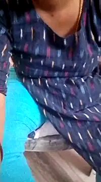 Snapshot of sneha_telugu_girl chatting on February 2025 08:17:01 AM sneha telugu girl online show from February 2025 08:17:01 AM