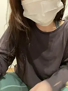 AiRiii online show from November 2025 06:38:02 AM