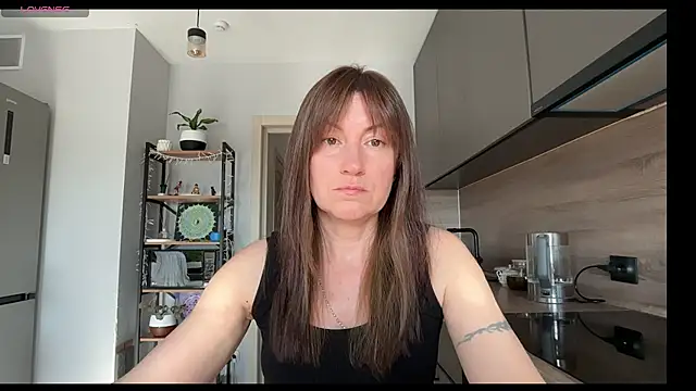 Snapshot of jainesummer chatting on June 2026 02:33:01 PM jainesummer online show from June 2026 02:33:01 PM