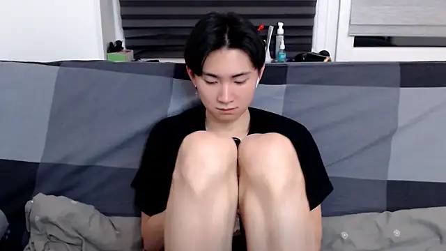 Snapshot of Miram_Yu chatting on January 2025 03:33:01 AM Miram Yu online show from January 2025 03:33:01 AM