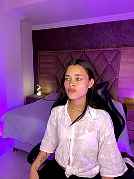 HannaRhodes online show from October 2025 03:08:01 PM