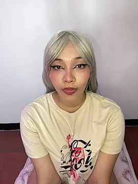 MadelineBenet online show from September 2025 03:52:02 AM