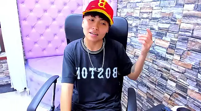 Im Mathias online show from December 2024 03:15:01 AM