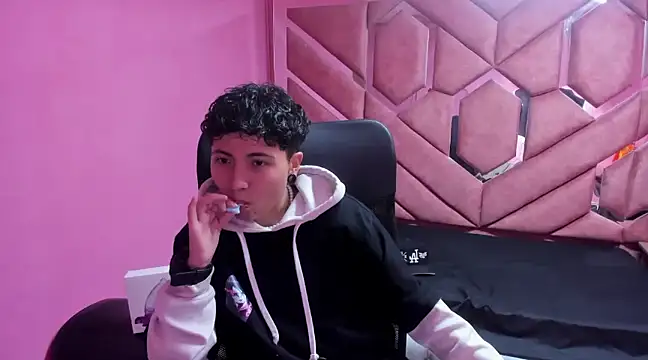 Im Mathias online show from January 2025 02:29:01 AM