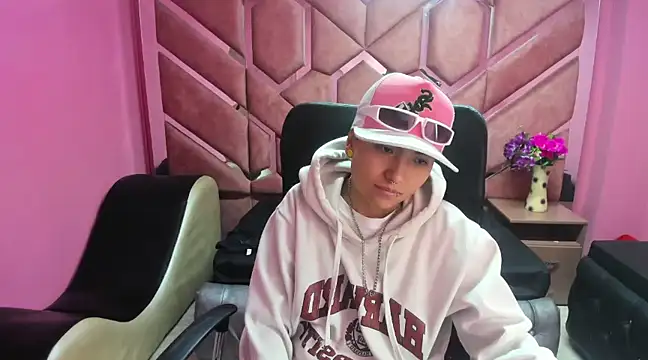 Im Mathias online show from January 2025 06:43:02 AM