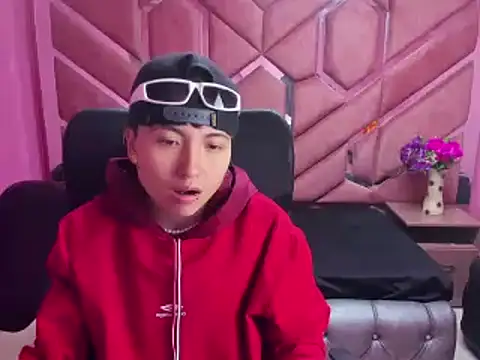 Im Mathias online show from January 2025 06:42:01 AM