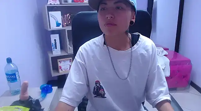 Im Mathias online show from February 2025 03:18:01 AM