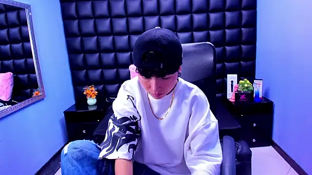 Im Mathias online show from September 2025 08:08:01 PM